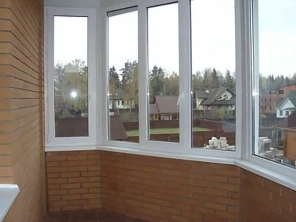 Остекления балкона в частном доме, коттедже и даче Коломна